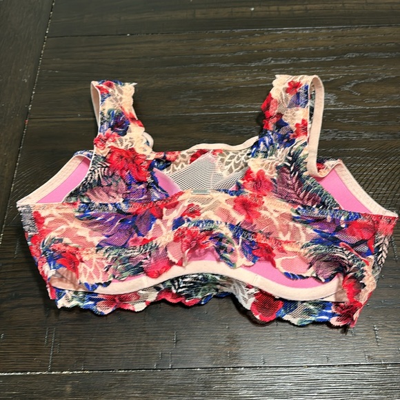 Pink Small lace bralette - Picture 2 of 4